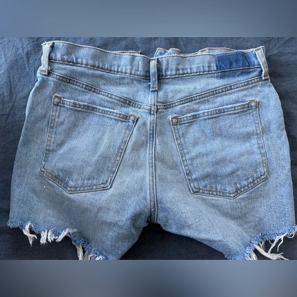 Abercrombie & Fitch The 4” Mom Short Size 30 - Picture 4 of 7
